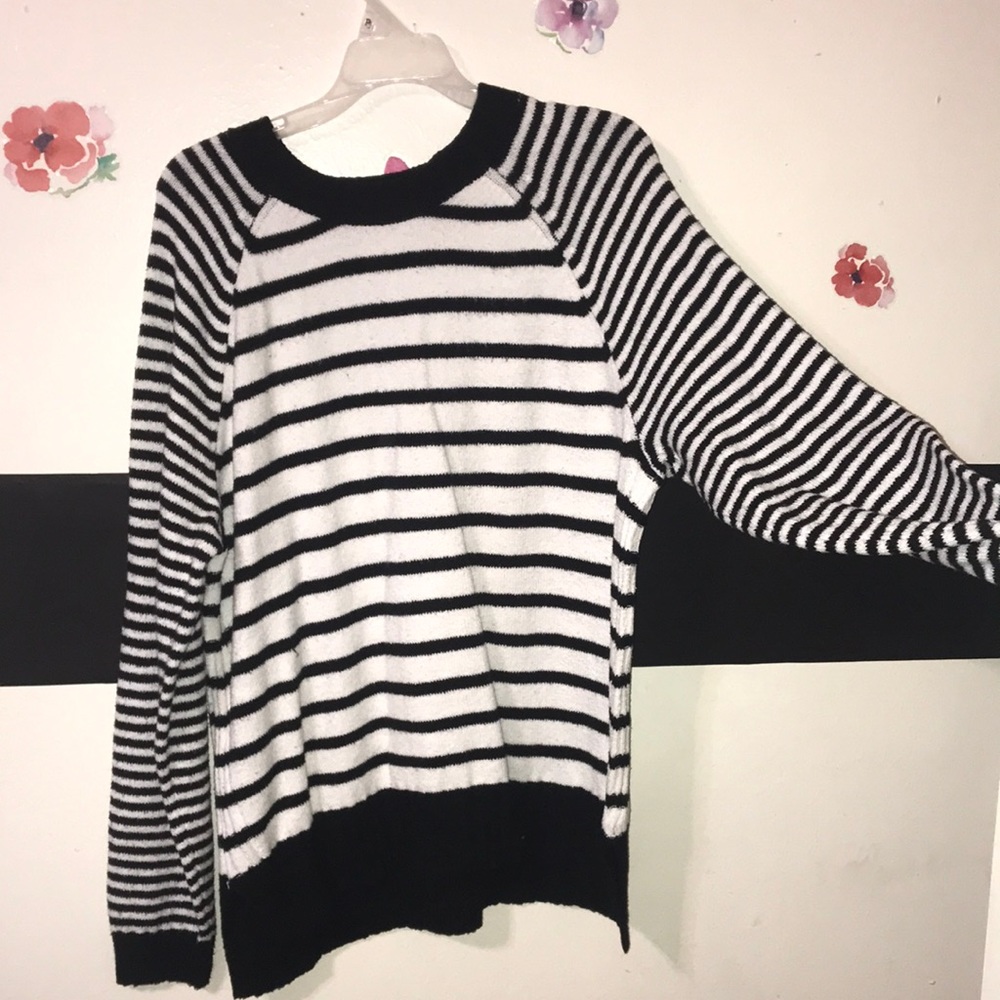 Long sleeve sweater